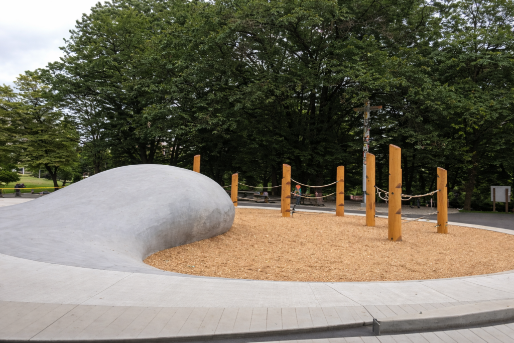 playground-equipment-in-new-westminster-park-setting