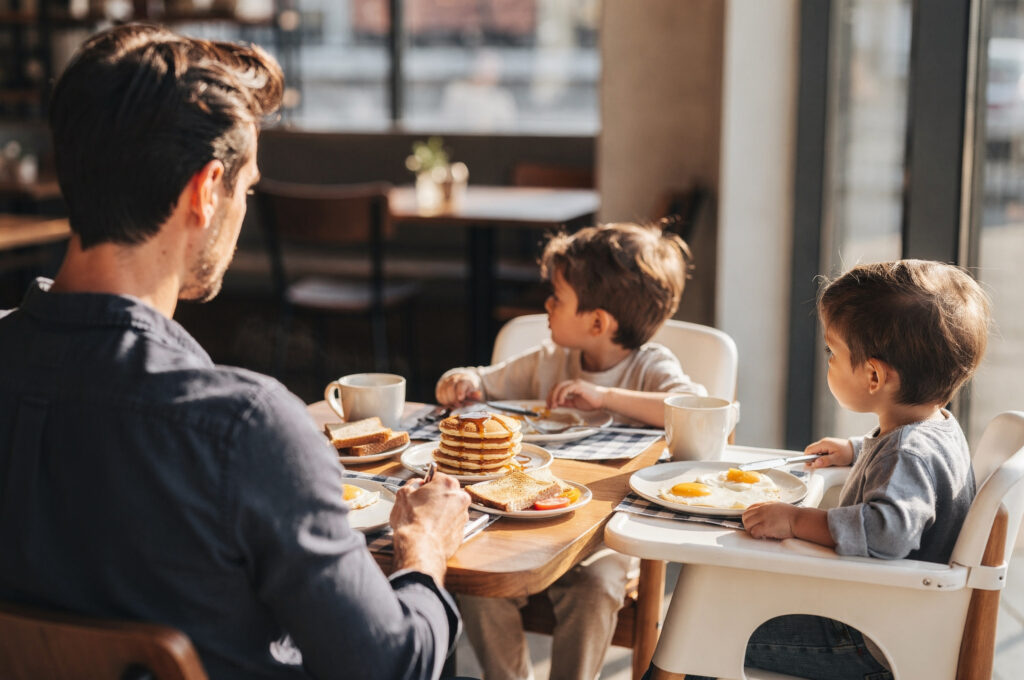 family breakfast in new westminster restaurant with kids